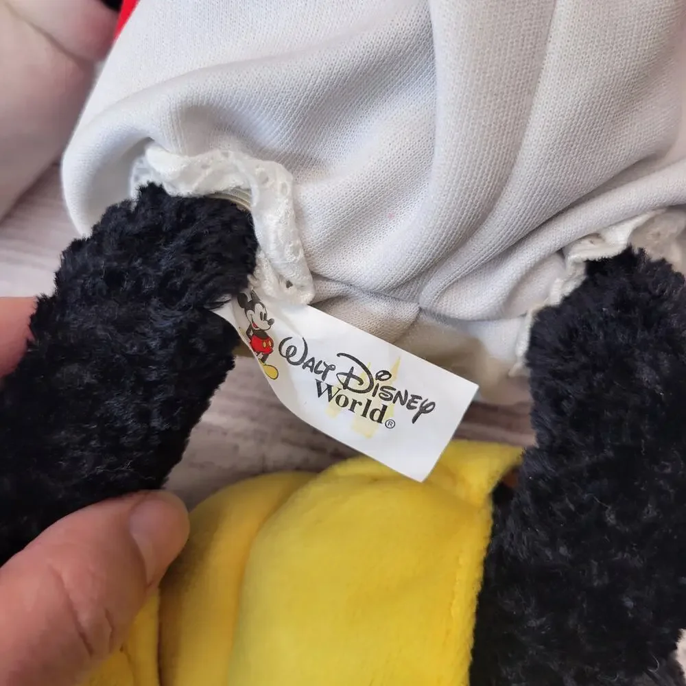 Walt Disney World Large Minnie Mouse Large Plush, 18